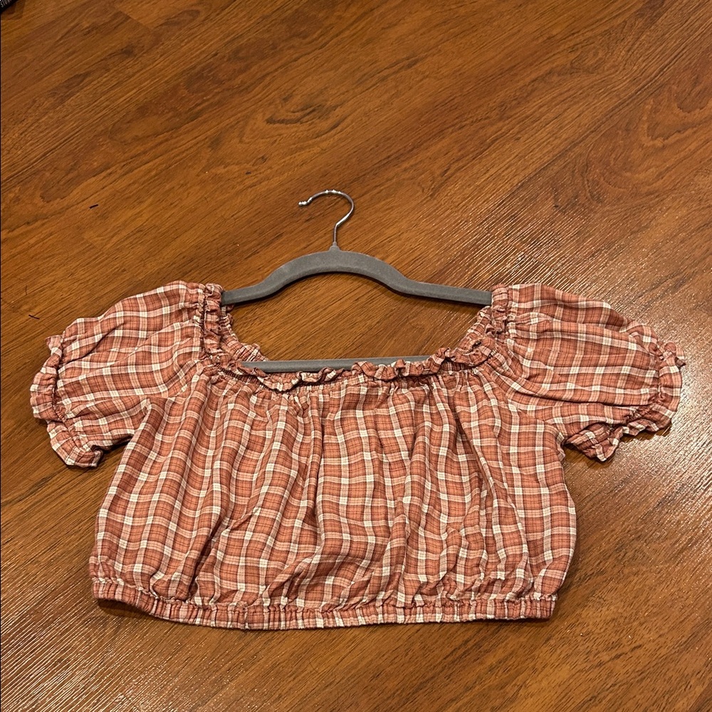 American Eagle Women’s Cropped Short Sleeve Plaid Shirt With Puff Sleeves